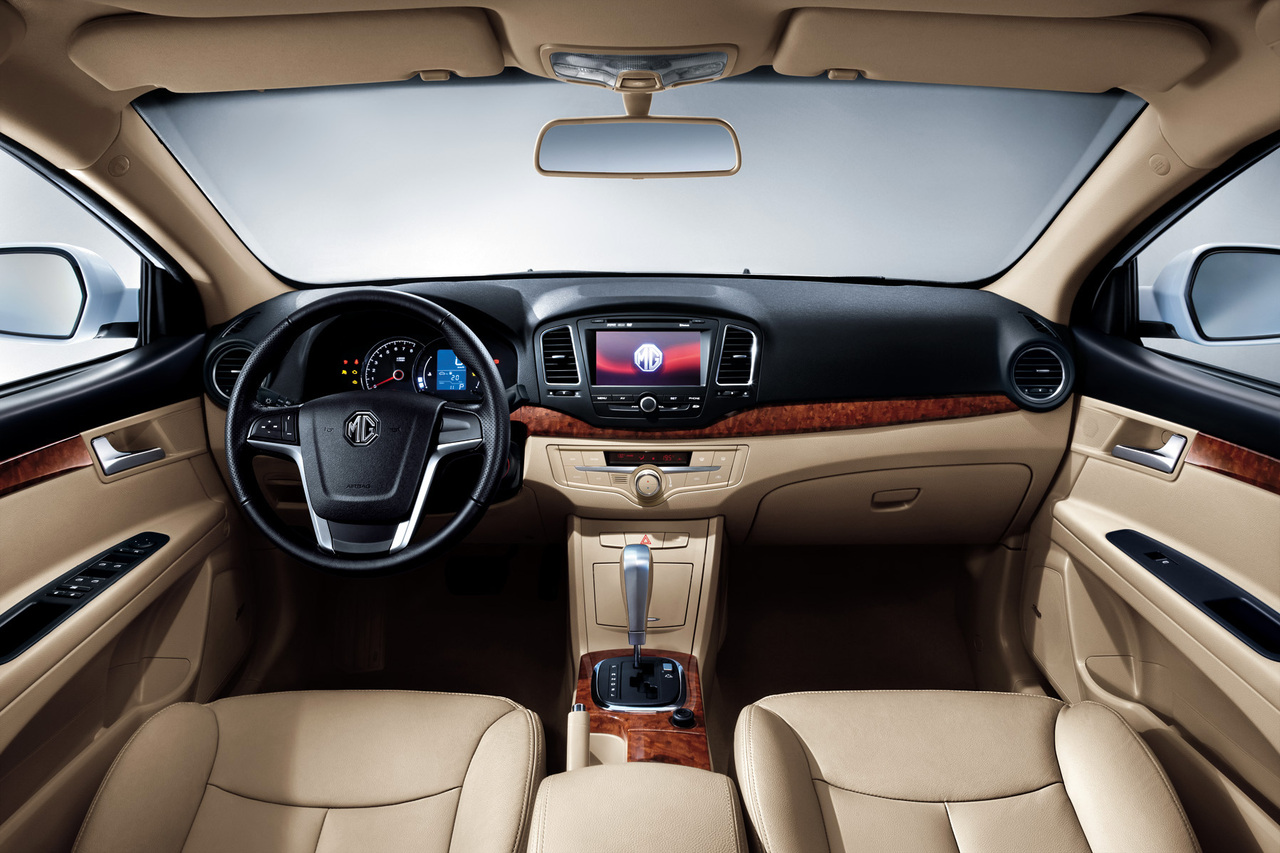 عکس داخل ام جی 350