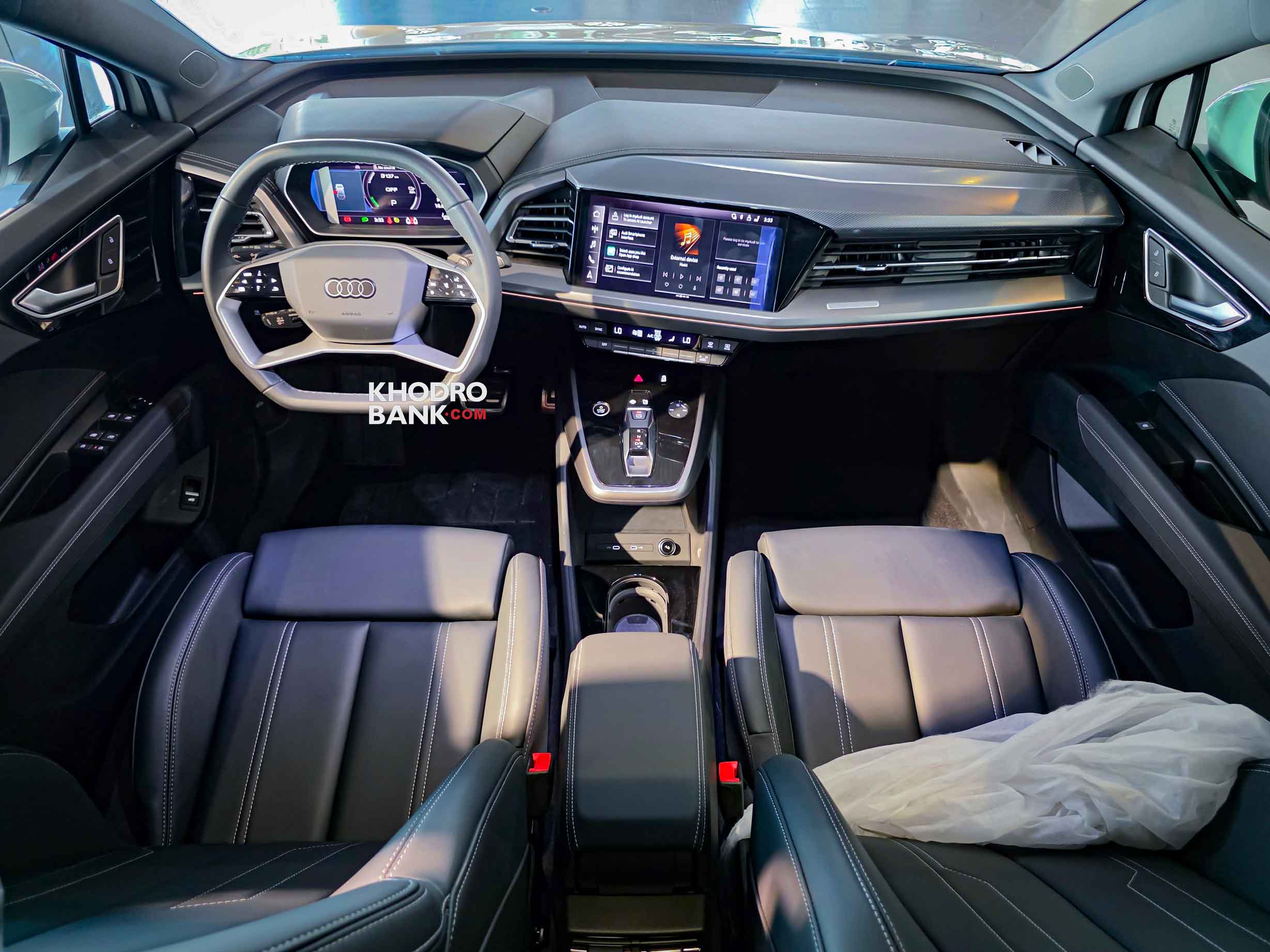 آئودی Q4 e-tron 40