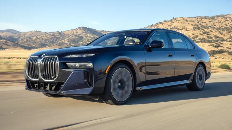بی ام و 735i