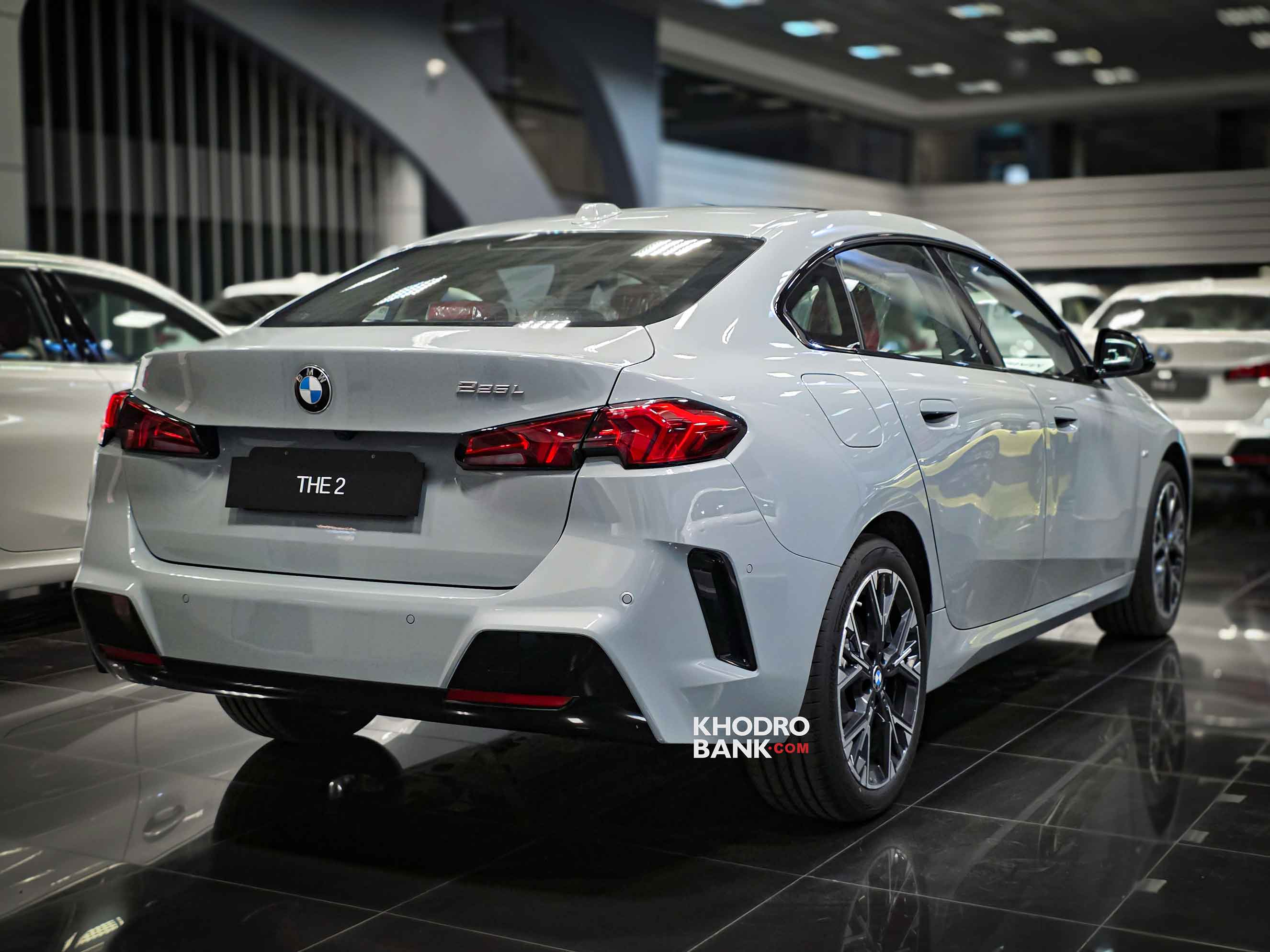 بی ام و 225L MSport