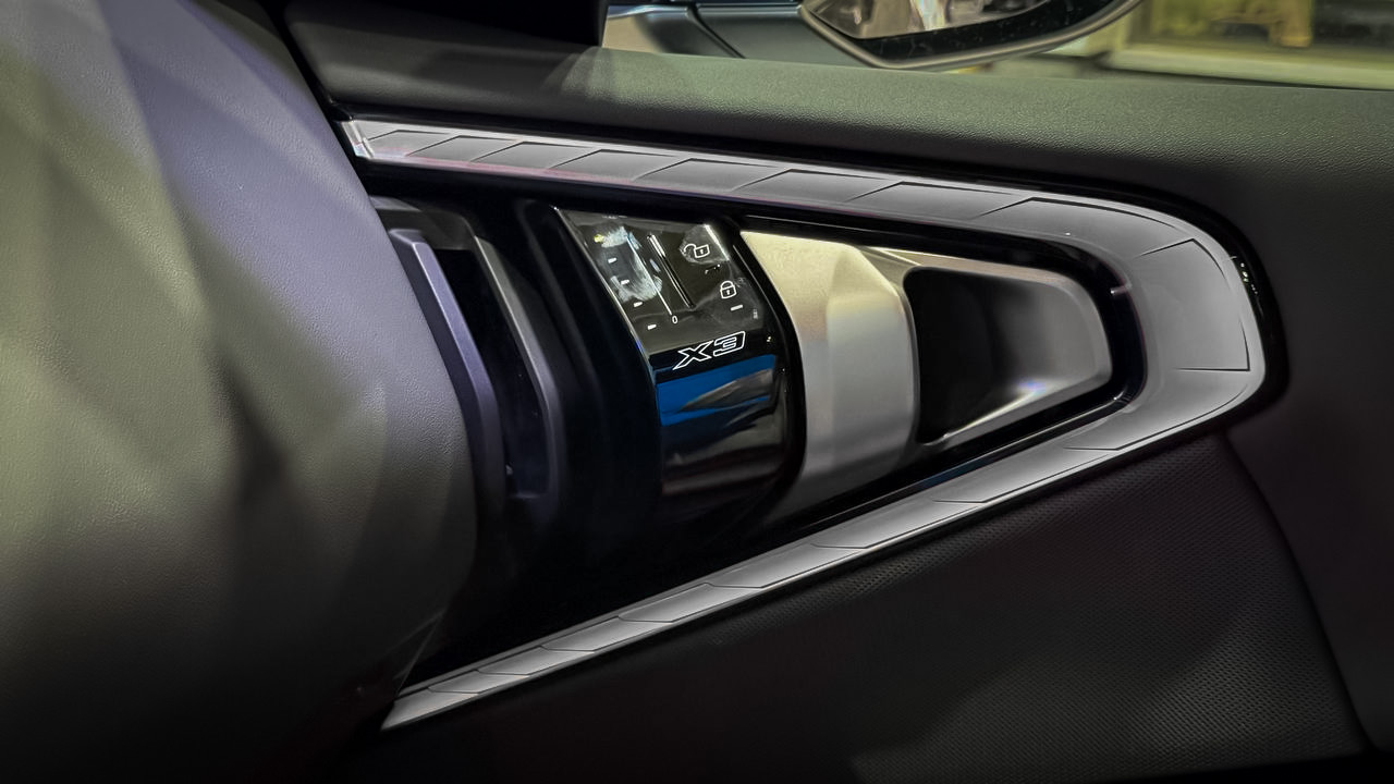 BMW X3 xDrive 25L Luxury Package