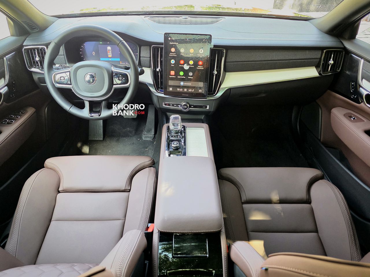 عکس داخل ولوو s90
