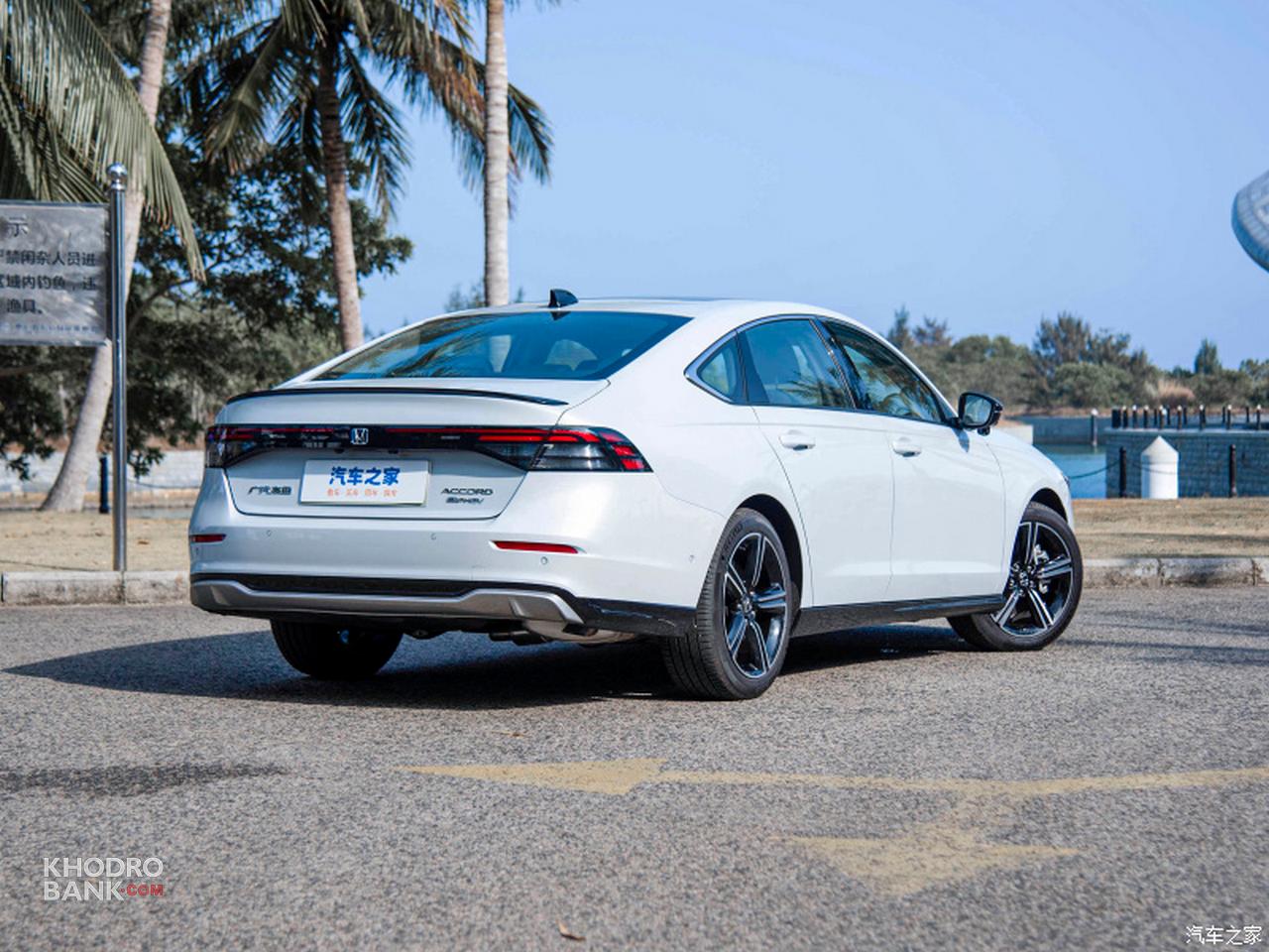 هوندا آکورد پلاگین هیبرید