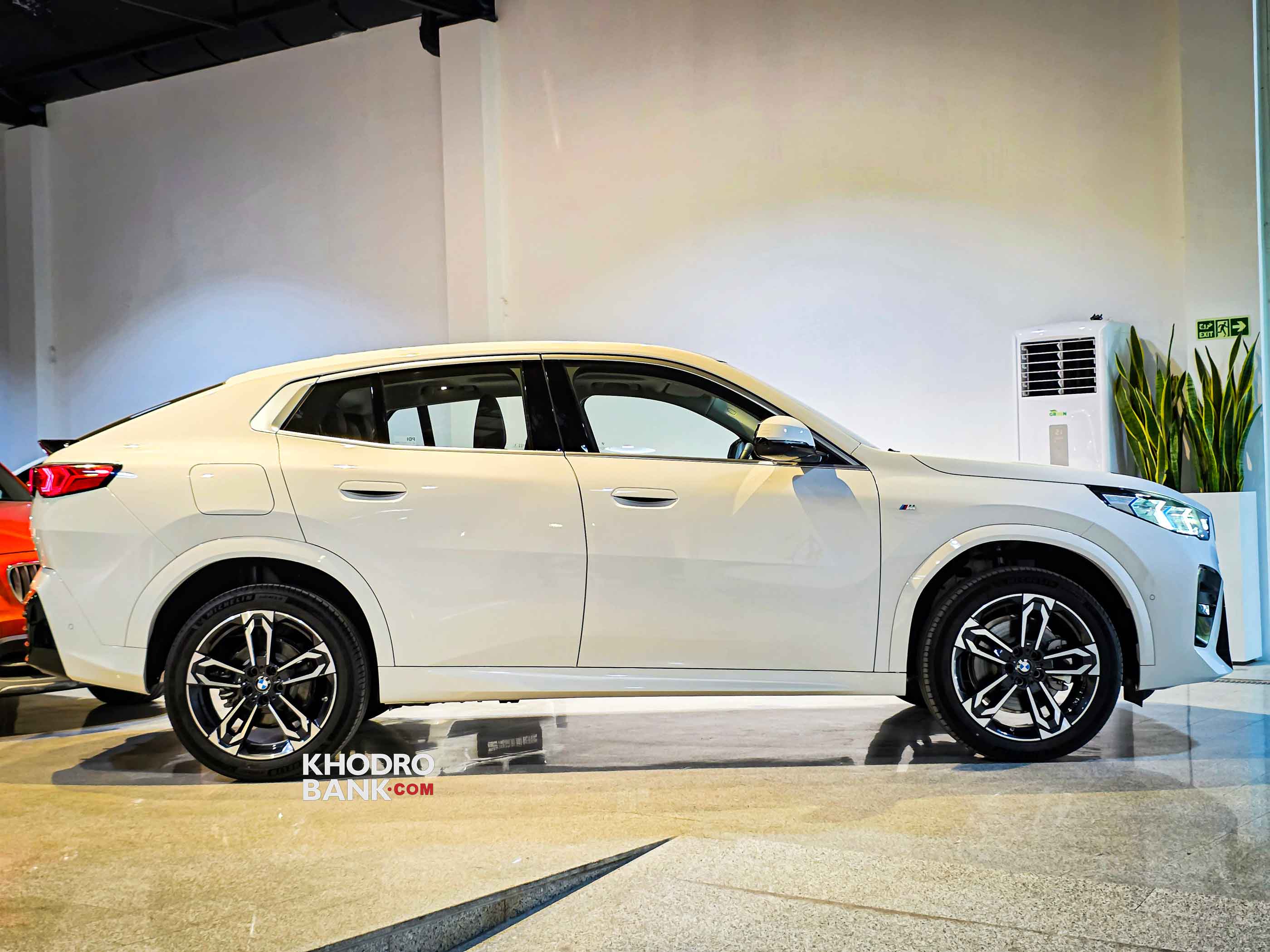 بی ام و X2 sDrive 25i