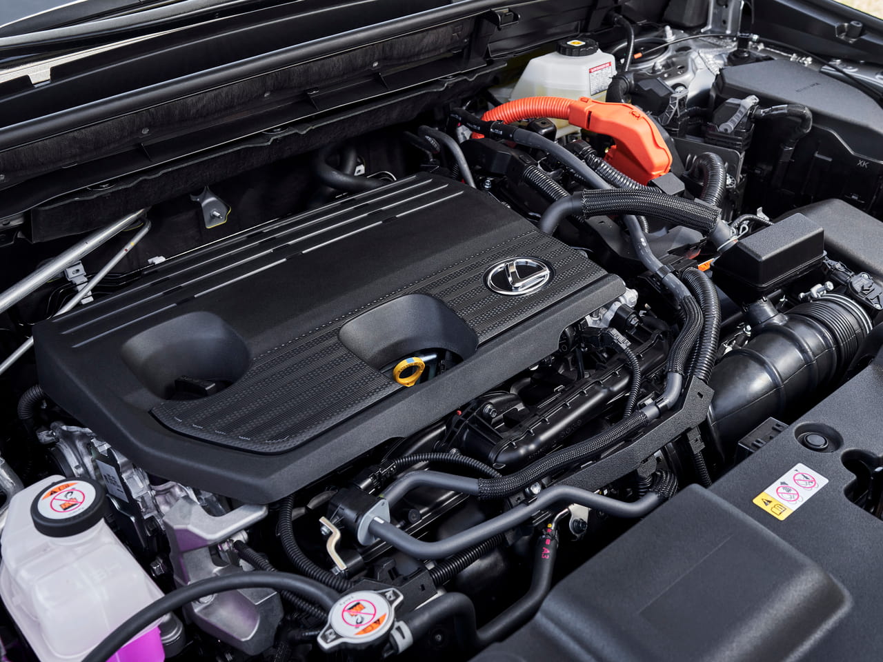 مشخصات فنی لکسوس NX350h