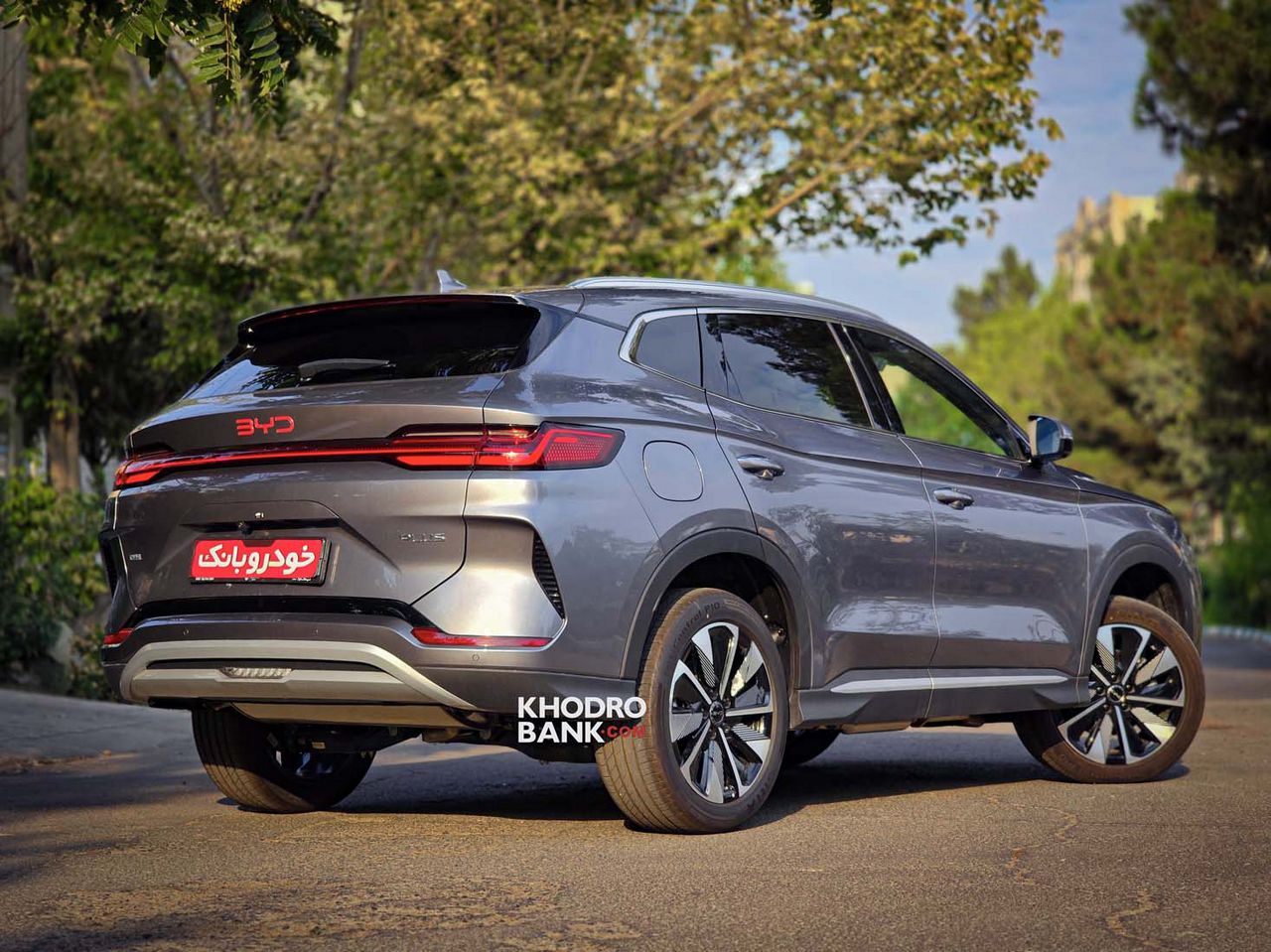 عکس بی وای دی سانگ پلاس