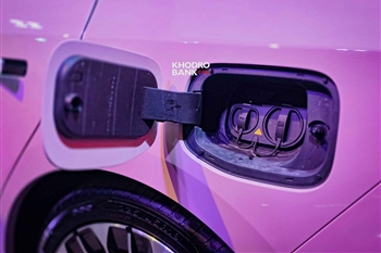 تصویر درگاه شارژر در خودرو الکتریکی نیسان N7