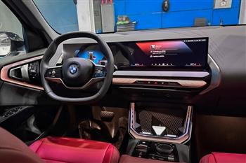 BMW X3 xDrive 25L Luxury Package - 9