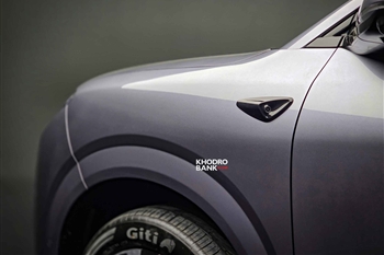 تصویر نمای بسته از دوربین روی گلگیر بی وای دی سیلیون 06