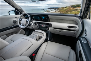 نمای داخل هیوندای پالیسید