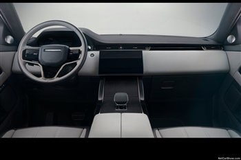 تصویر فضای داخل کابین خودرو رنج روور ایووک L