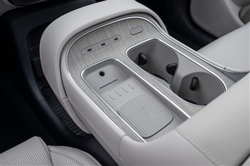 کنسول وسط هیوندای پالیسید