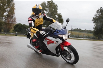 هوندا CBR 250 - 6