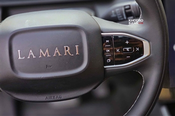 عکس از جزئیات طراحی تریم داخلی و امکانات در خودرو لاماری اکو