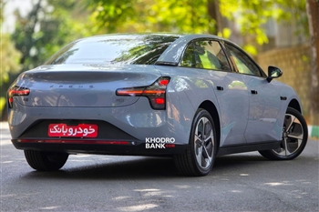 عکس خودرو مونا از نمای سه رخ عقب