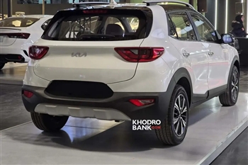 نمای سه رخ عقب کیا استونیک