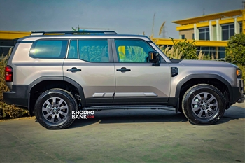 تصویر نمای جانبی تویوتا پرادو 2025