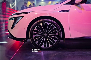 تصویر نمای بسته از طراحی رینگ هیا آلومینومی اسپرت 19 اینچی نیسان N7