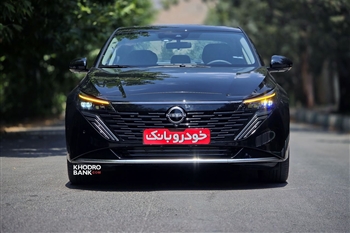 نمای جلو ماشین نیسان تیانا جدید