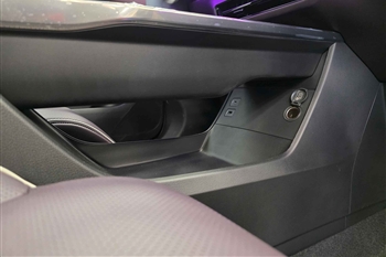  تصویر نمای داخل کابین مزدا EZ-60