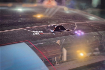 عکس نمای بسته از دوربین عقب روی سقف نیسان N7