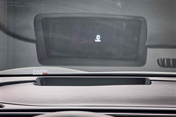 عکس از جزئیات طراحی و امکانات رفاهی در داخل کابین بی وای دی سیلیون 06