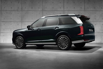 نمای سه رخ عقب هیوندای پالیسید