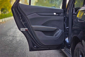 عکس از طراحی درودری عقب چپ در خودرو لاماری اکو