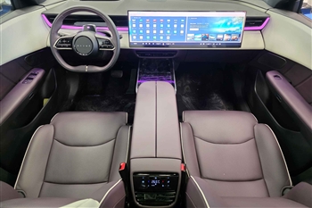  تصویر نمای داخل کابین مزدا EZ-60