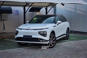 تصویر نمای خارجی خودرو ایکس پنگ G9 از زاویه سه رخ جلو چپ