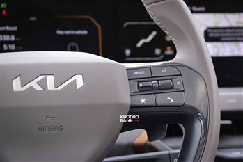 تصویر نمای داخل کابین خودرو کیا EV5