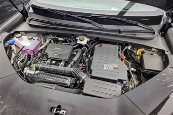 عکس از محفظه موتور و پیشرانه پلاگین هیبریدی BYD Sealion 06