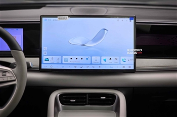 عکس از صفحه نمایشگر لمسی مرکزی در خودرو بی وای دی سیلیون 06