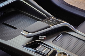 تصویر جزئیات و امکانات داخل کابین چانگان UNI-T