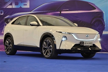 تصویر نمای ظاهری خودرو مزدا EZ-60