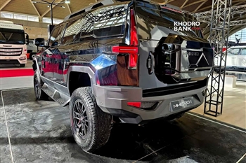 نمای سه رخ عقب M Hero 1
