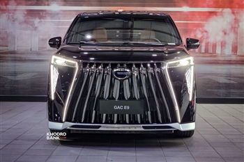 عکس ماشین GAC E9 از نمای جلو