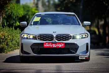 نمای جلو بی ام و 325i