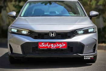 تصویر تمام رخ جلو هوندا سیویک