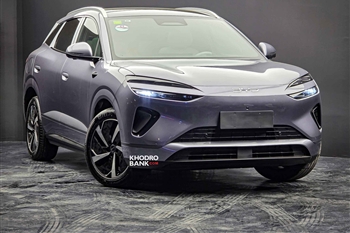 طراحی ظاهری بی وای دی سیلیون 06 از زاویه سه رخ جلو راست