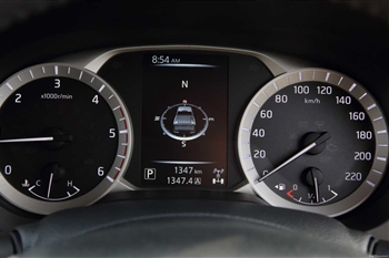 تصویر صفحه پشت آمپر آنالوگ نیسان ناوارا