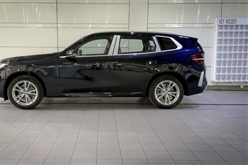 BMW X3 xDrive 25L Luxury Package - 7