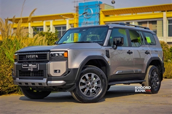 تصویر نمای ظاهری خودرو تویوتا پرادو J250 از زاویه سه رخ جلو چپ