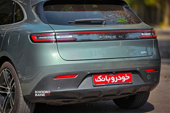 عکس نمای بسته از طراحی عقب خودرو ارس HM5