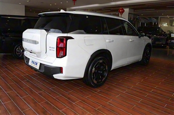 نمای عقب ترامپچی ES9