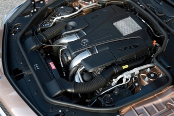عکس از پیشرانه 4.4 لیتری V8 مرسدس بنز SL500