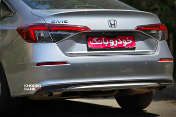 تصویر نمای بسته از طراحی بخش عقب هوندا سیویک
