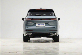 نمای عقب جتور X90 پرو