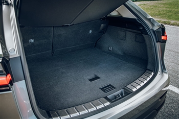 ظرفیت صندوق عقب لکسوس NX350h