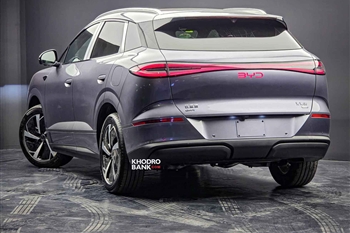 تصویر طراحی ظاهری  بی وای دی سیلیون 06 از زاویه سه رخ عقب چپ